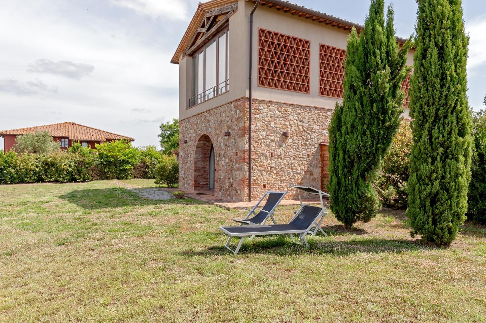 Il Borgo Delle Ville Palaia Buitenkant foto