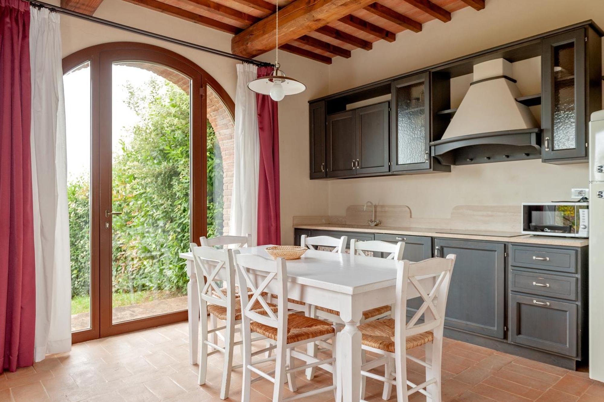 Il Borgo Delle Ville Palaia Buitenkant foto