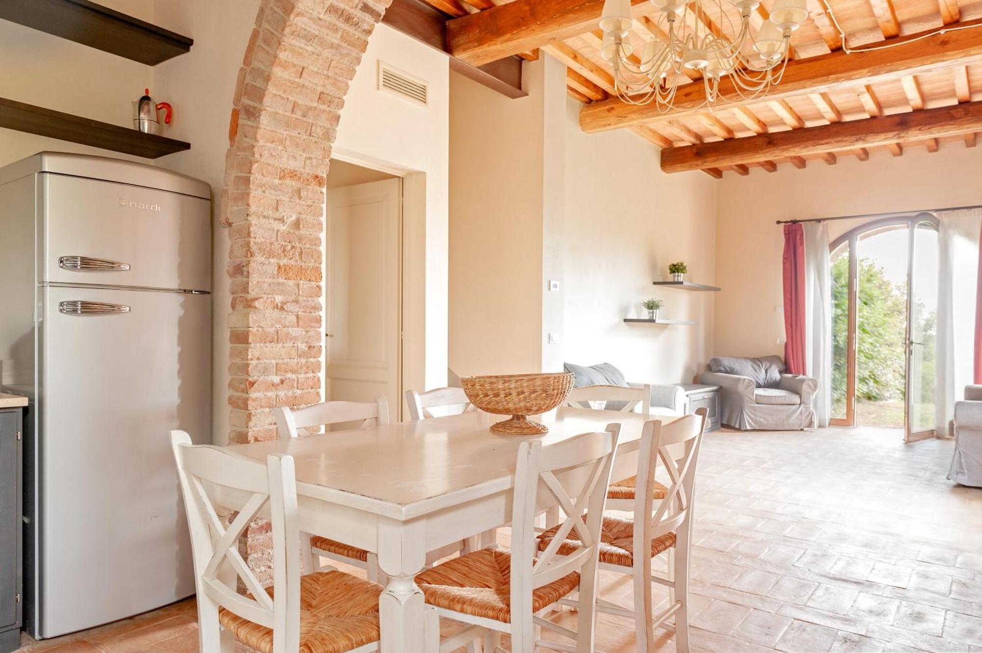 Il Borgo Delle Ville Palaia Buitenkant foto